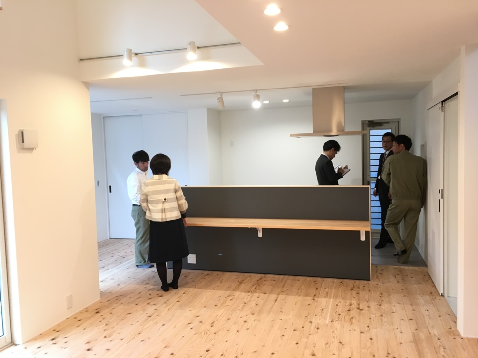 社内検査