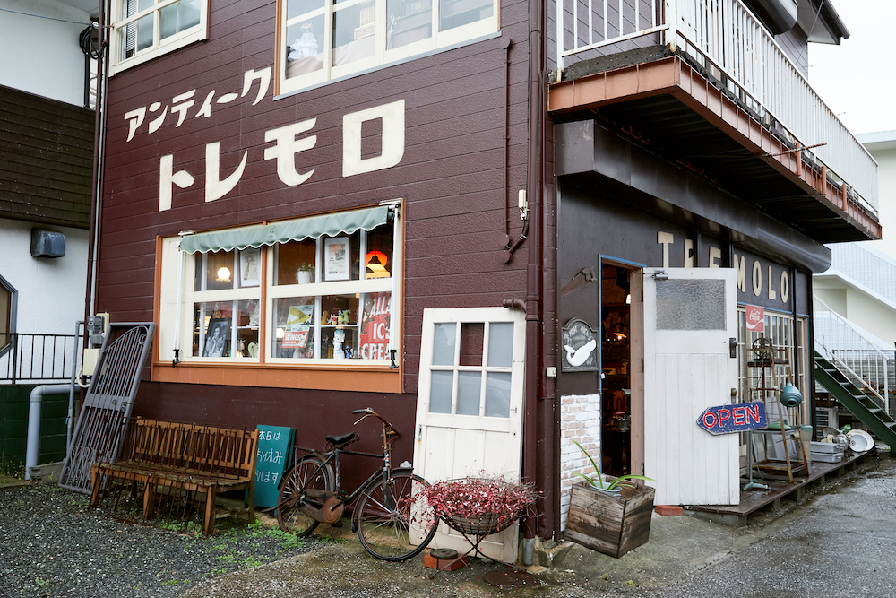 📕📕📕 アトリエ古本部⁉️ 16日に助っ人が来て 家中から集めた